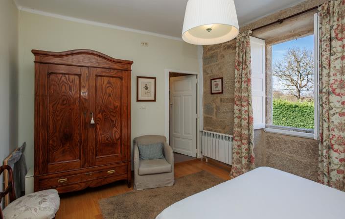 Image No.22-4 Bed Country House for sale