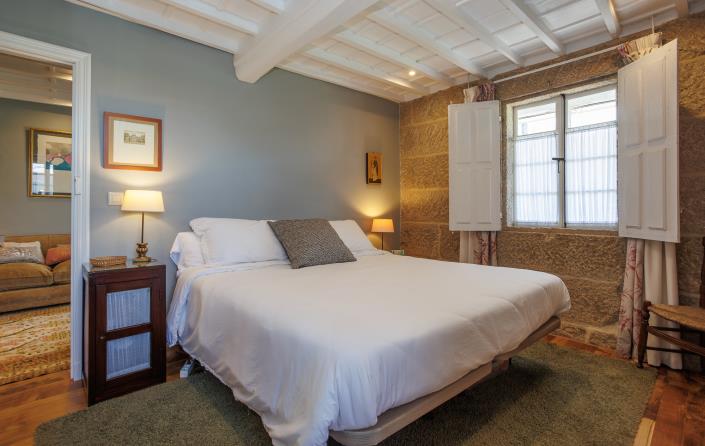 Image No.27-4 Bed Country House for sale