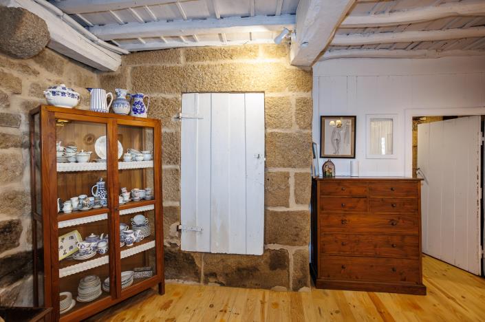 Image No.33-4 Bed Country House for sale