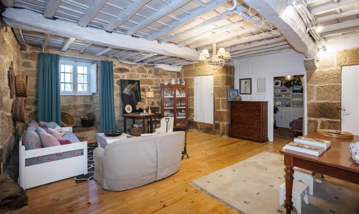 Image No.34-4 Bed Country House for sale