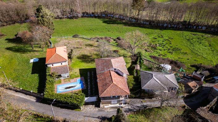 Image No.41-4 Bed Country House for sale