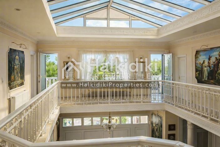 Image No.16-12 Bed Villa for sale