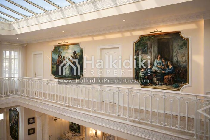 Image No.7-12 Bed Villa for sale