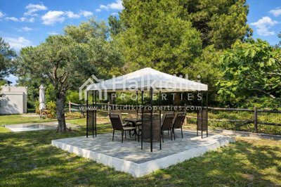 pergola