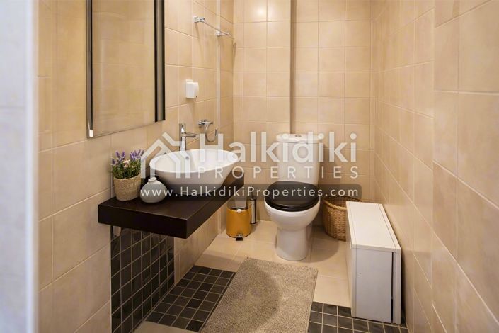 Image No.19-4 Bed Townhouse for sale