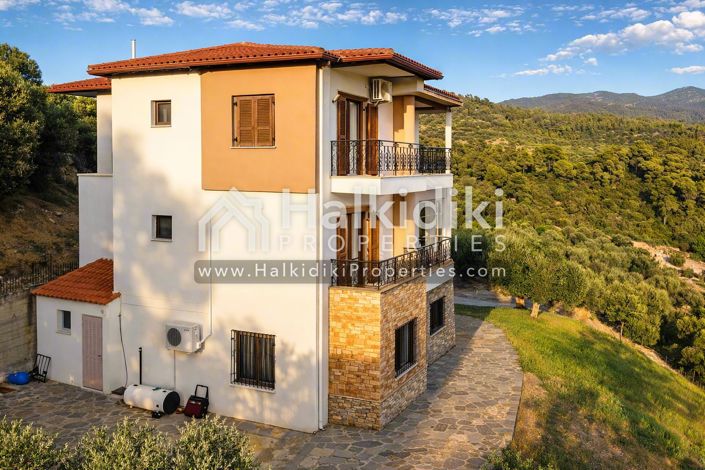 Image No.4-Villa à vendre à Neos Marmaras