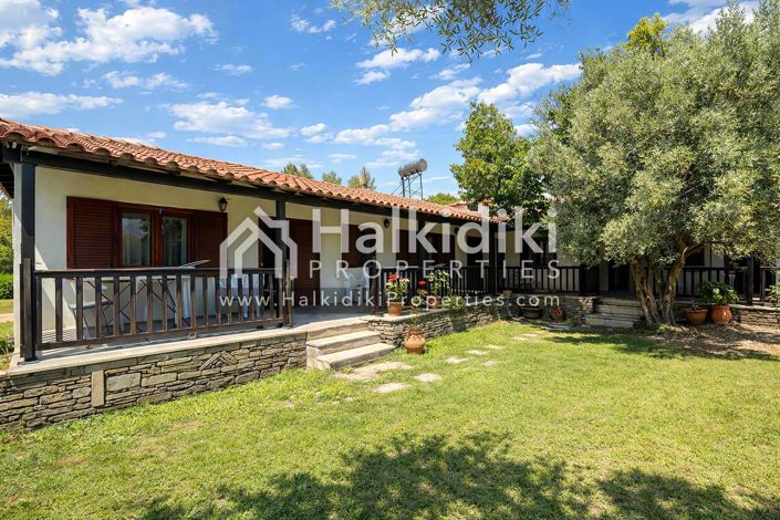 Image No.2-Villa à vendre à Nikiti