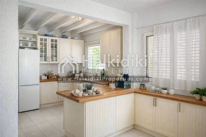 Image No.10-2 Bed Townhouse for sale