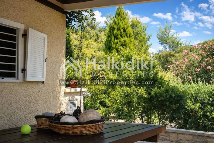 Image No.18-2 Bed Townhouse for sale