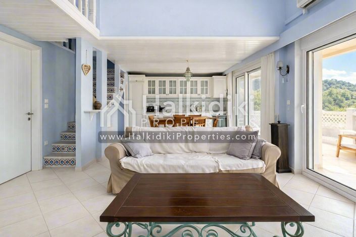 Image No.18-4 Bed Townhouse for sale