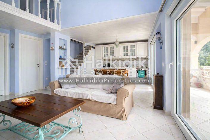 Image No.20-4 Bed Townhouse for sale