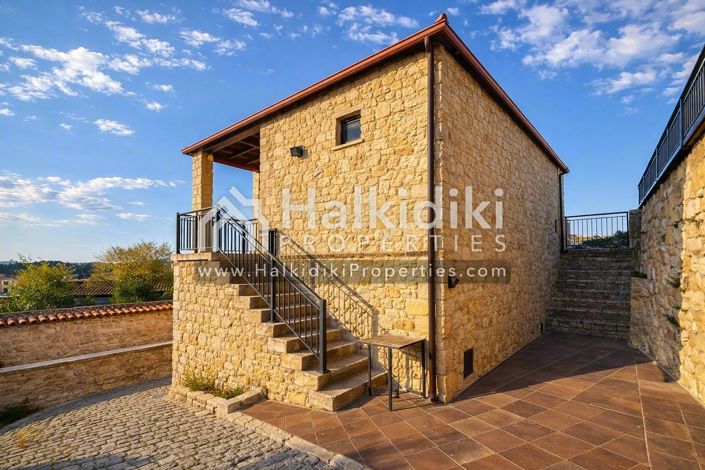 Image No.8-2 Bed Villa for sale