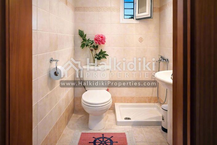 Image No.6-3 Bed Townhouse for sale
