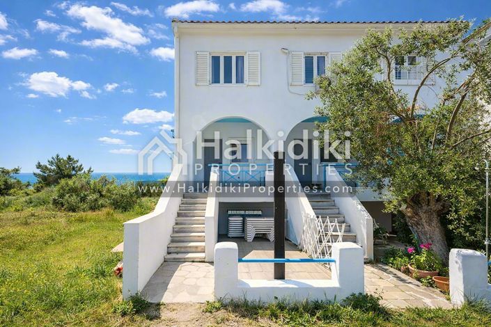 Image No.20-4 Bed Townhouse for sale
