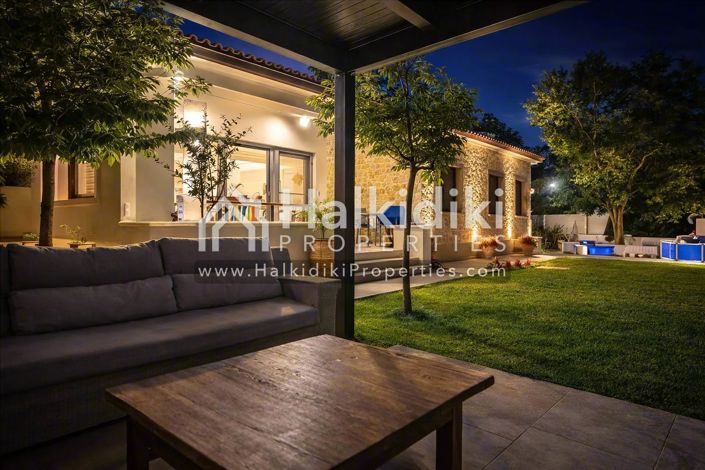 Image No.2-Villa for sale