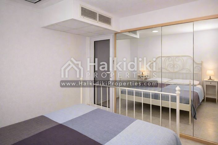Image No.20-4 Bed Townhouse for sale