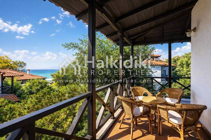 Image No.14-3 Bed Townhouse for sale