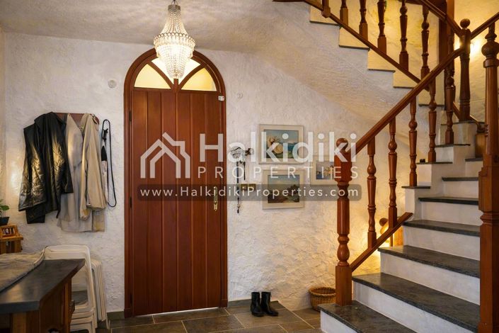 Image No.2-Villa for sale