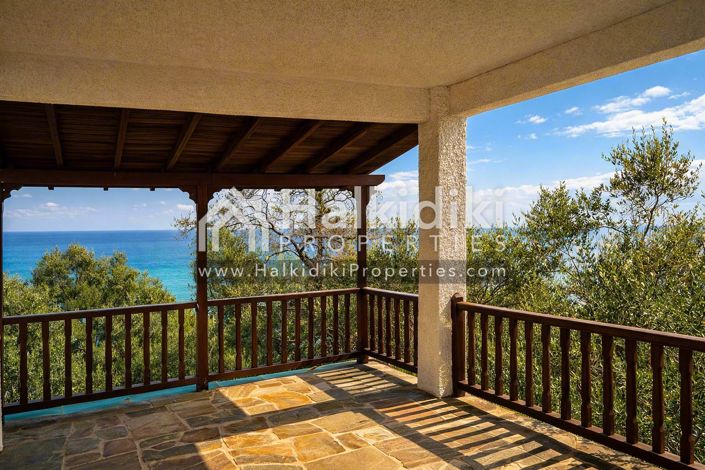 Image No.8-Villa for sale