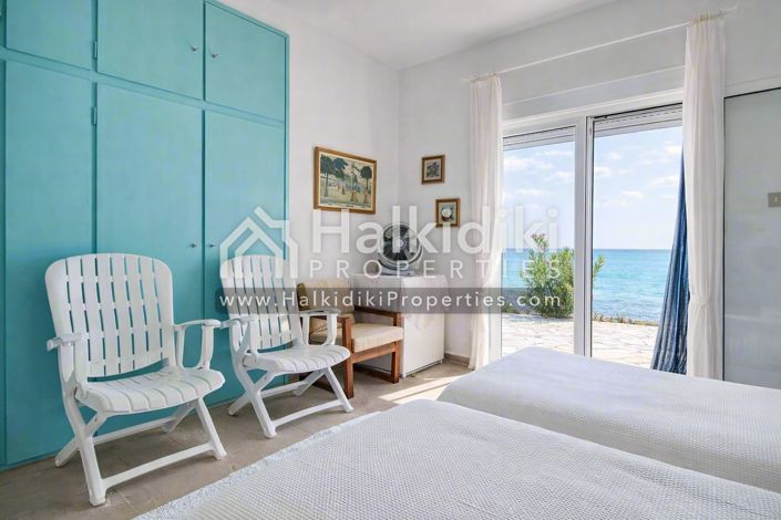 Image No.15-Villa for sale