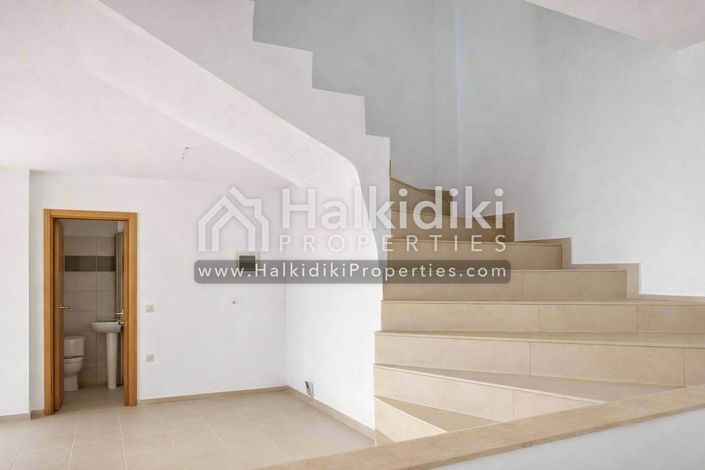 Image No.16-3 Bed Townhouse for sale