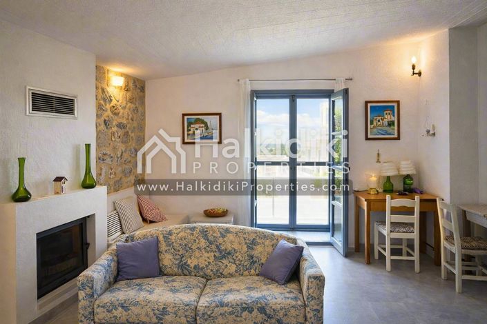 Image No.10-3 Bed Townhouse for sale