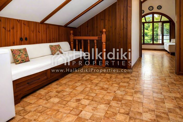 Image No.20-Villa for sale