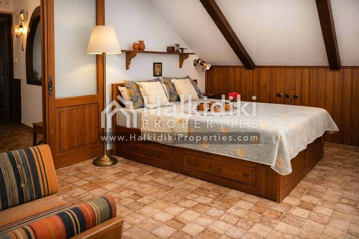 Image No.22-Villa for sale