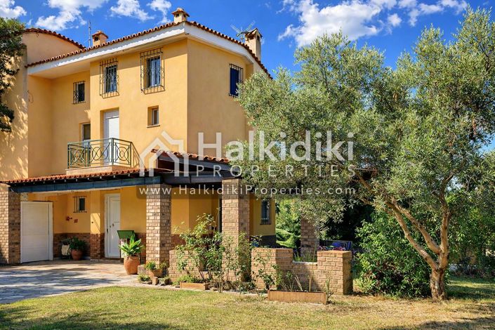 Image No.4-3 Bed Townhouse for sale