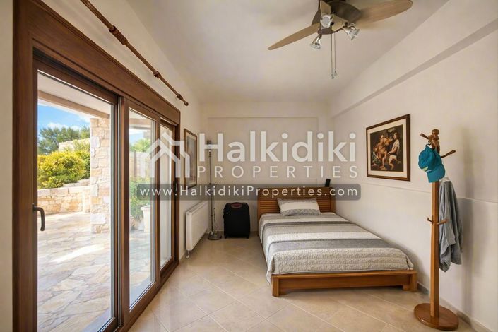 Image No.2-House for sale
