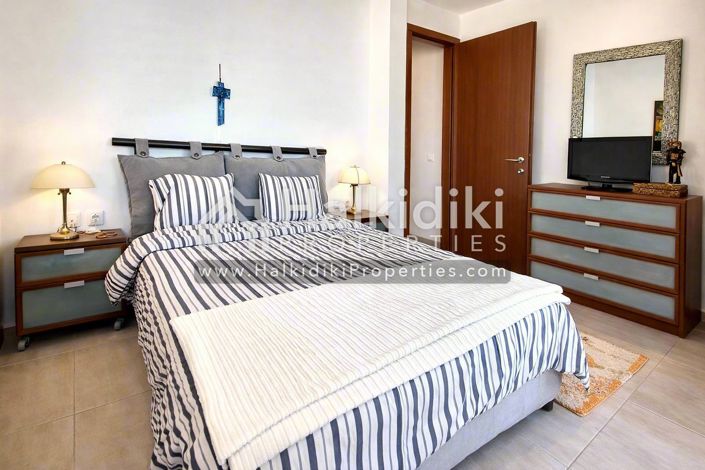Image No.11-3 Bed Townhouse for sale