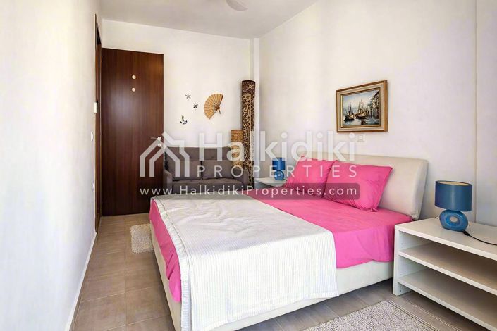 Image No.13-3 Bed Townhouse for sale