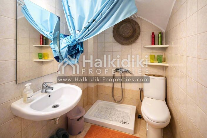Image No.20-3 Bed Townhouse for sale