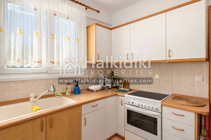 Image No.14-6 Bed Townhouse for sale