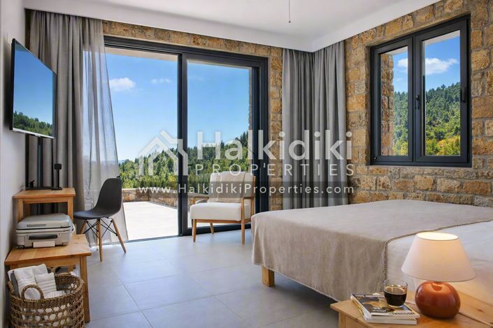 Image No.9-4 Bed Villa for sale