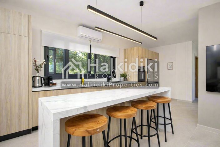 Image No.7-3 Bed Villa for sale