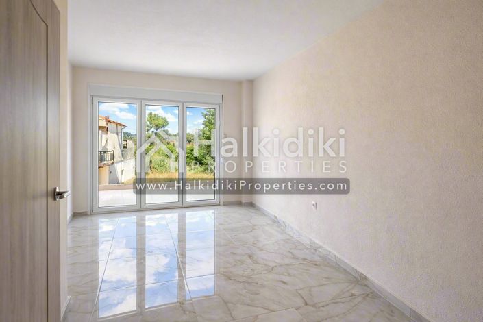 Image No.2-2 Bed Townhouse for sale