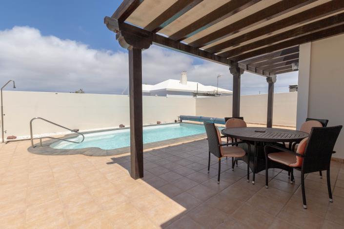 Image No.20-4 Bed Semi-Detached for sale