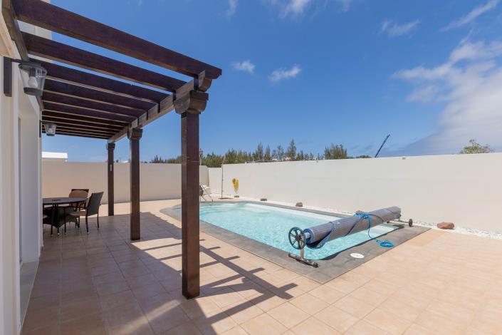 Image No.21-4 Bed Semi-Detached for sale