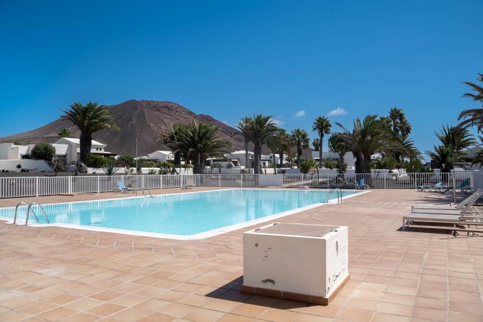 Image No.41-2 Bed Villa / Detached for sale