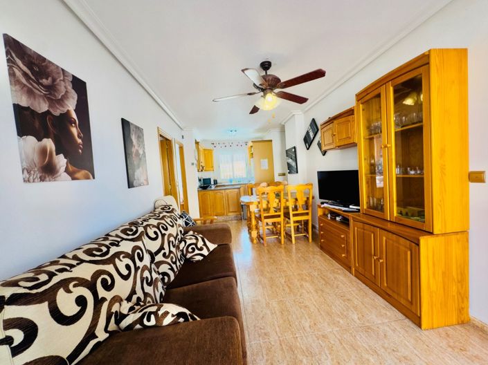 Image No.16-4 Bed House for sale