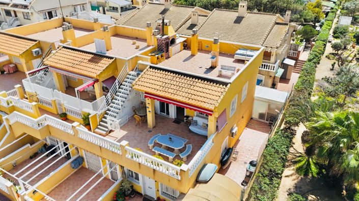 Image No.2-4 Bed House for sale