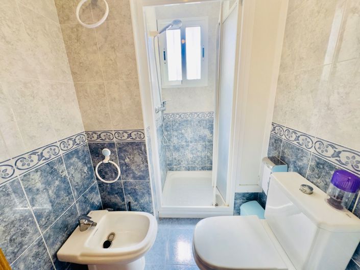 Image No.31-4 Bed House for sale