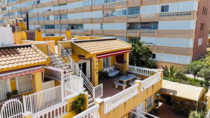 Image No.8-4 Bed House for sale