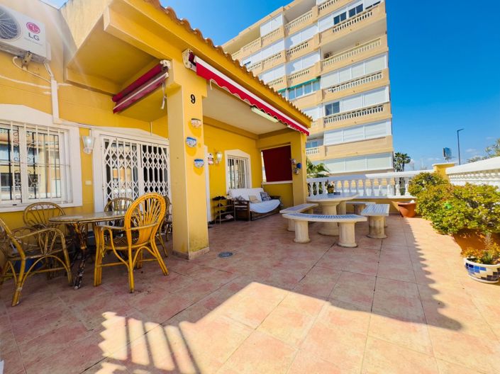 Image No.9-4 Bed House for sale