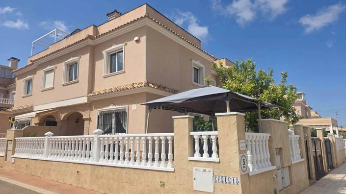Image No.2-Villa de 3 chambres à vendre à Orihuela Costa