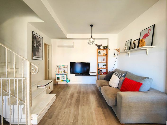 Image No.17-4 Bed House for sale