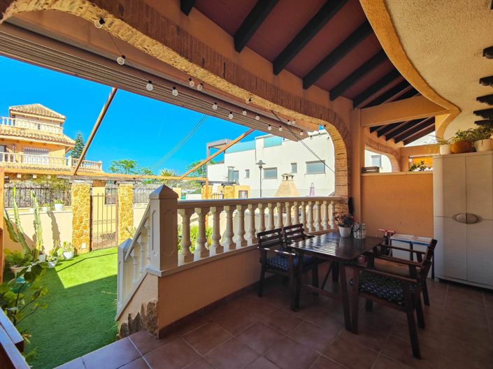Image No.6-4 Bed House for sale