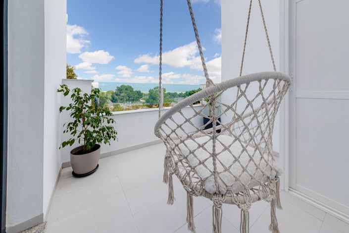 Image No.35-3 Bed House for sale