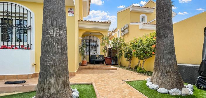 Image No.5-Villa de 3 chambres à vendre à Orihuela Costa